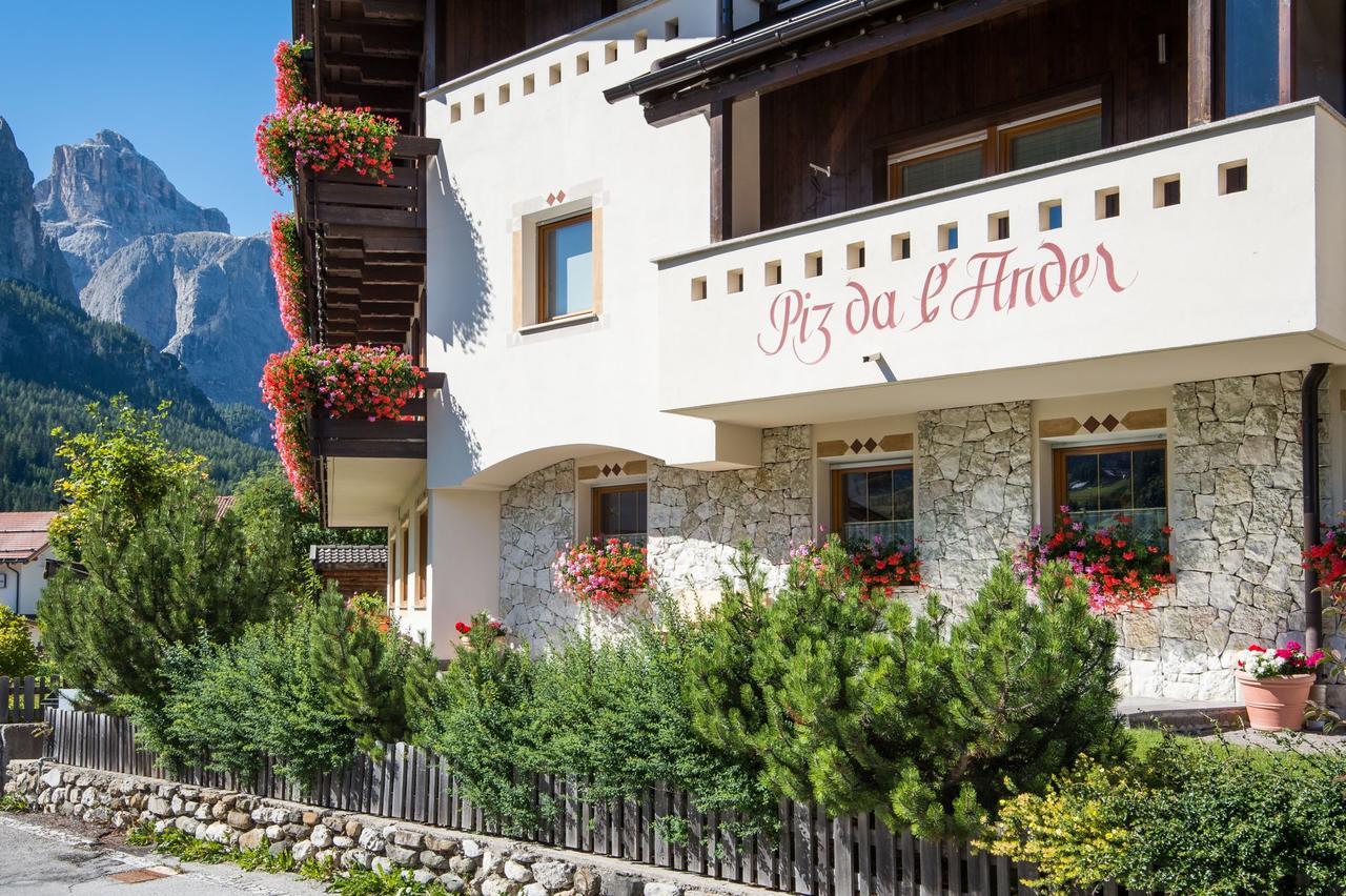 Garni Piz Da L'Ander Hotell Corvara In Badia Eksteriør bilde
