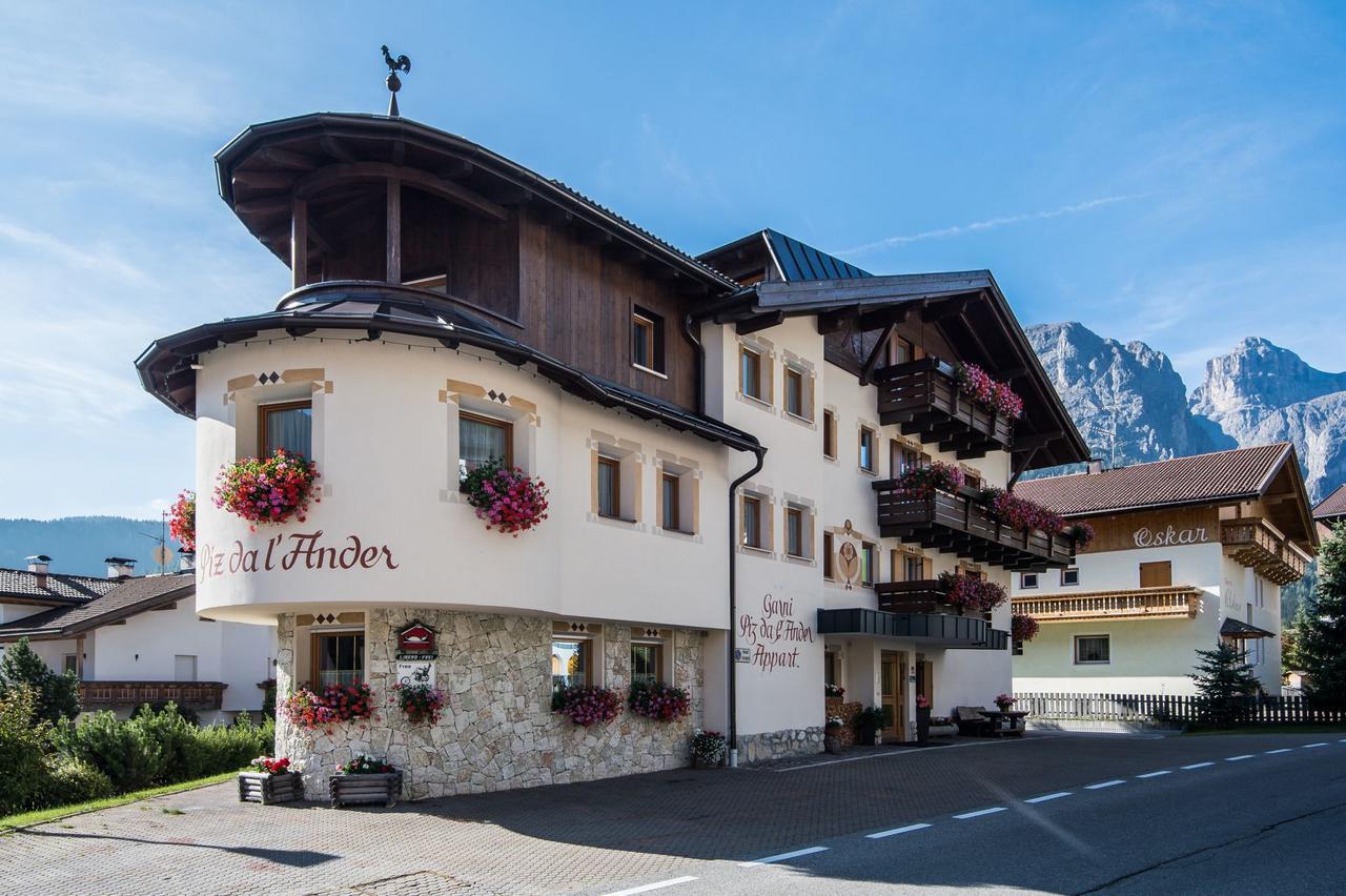 Garni Piz Da L'Ander Hotell Corvara In Badia Eksteriør bilde