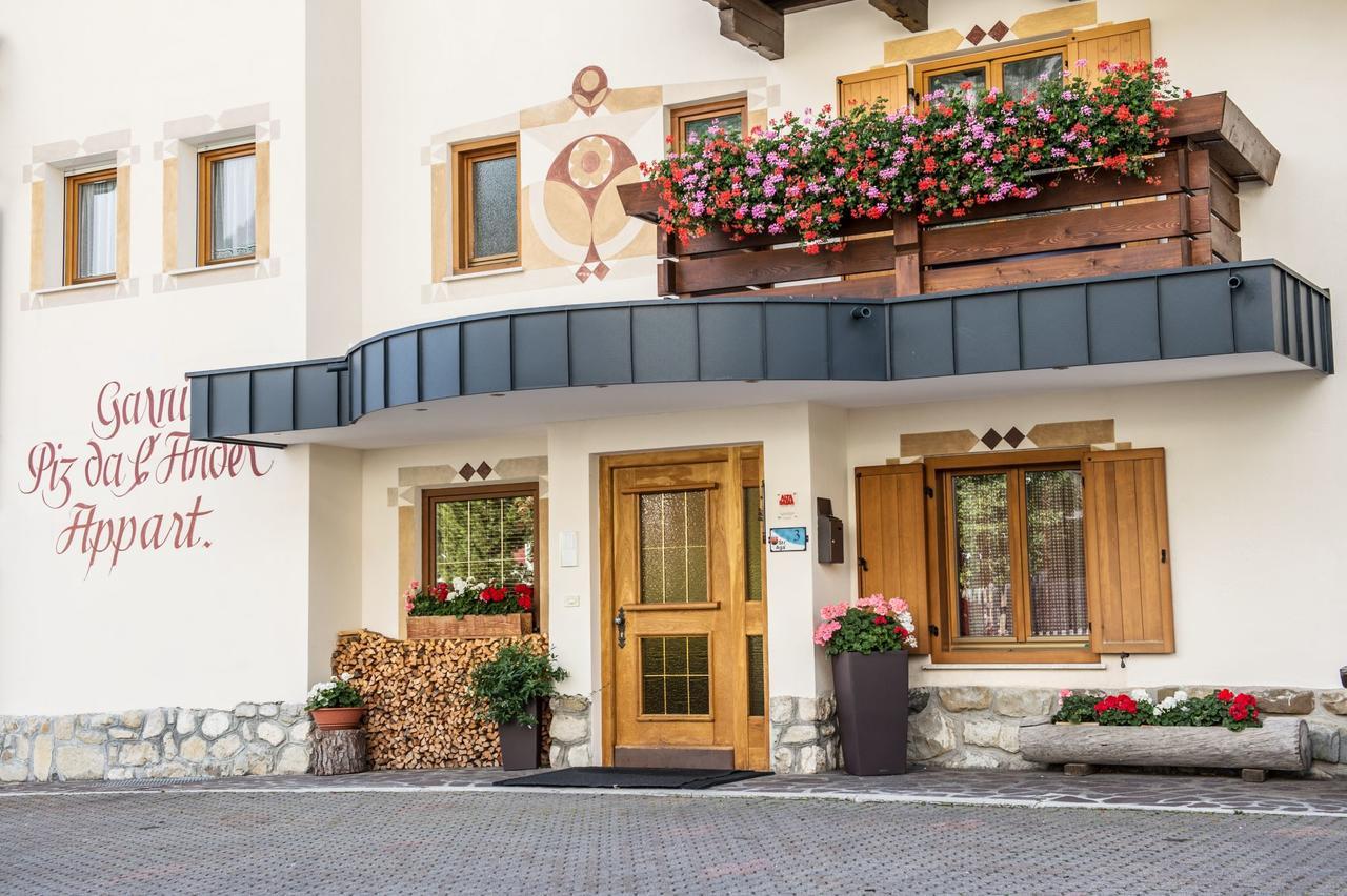 Garni Piz Da L'Ander Hotell Corvara In Badia Eksteriør bilde